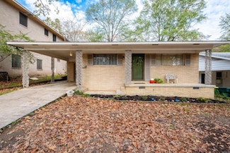 7404 L St, Little Rock, AR 72207