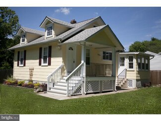 163 Woodland Ave, Ewing, NJ 08638