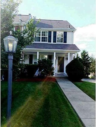 202 Castle Creek Dr, Seven Fields, PA 16046