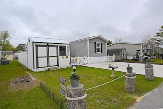 1525 Capella Ln, Myrtle Beach, SC 29575
