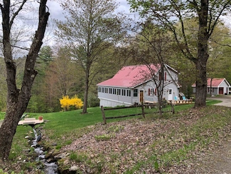 60 Robbins Rd, Dover, VT 05341