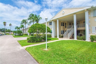 540 Grove Isle Cir Unit 207, Vero Beach, FL 32962