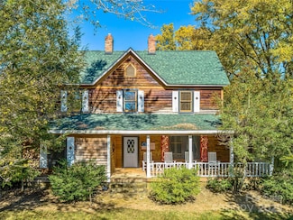 551 Bee Tree Rd, Swannanoa, NC 28778