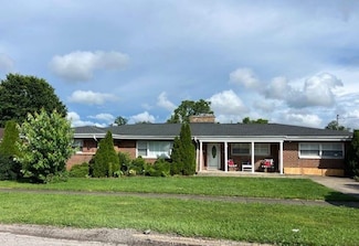 2915 Virginia Ave, Hurricane, WV 25526