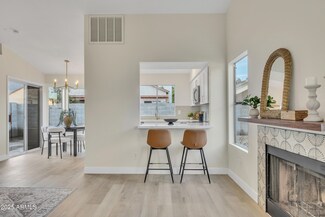 8830 W Saint John Rd, Peoria, AZ 85382