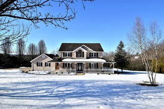 220 Bomboy Ln, Berwick, PA 18603