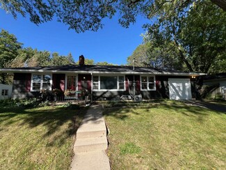 1650 Sunfield St, Madison, WI 53704