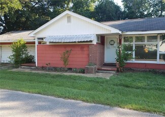 415 Griffin St, Moundville, AL 35474
