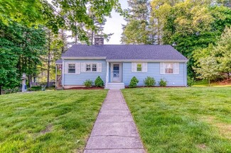 37 Morningside Dr, Walpole, MA 02081