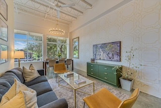 2401 E 6th St Unit 5077, Austin, TX 78702