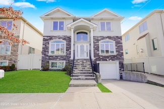 63 Enfield Place, Staten Island, NY 10306