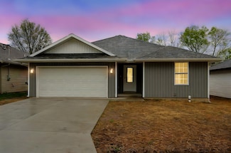 736 N Brown Ave, Springfield, MO 65802