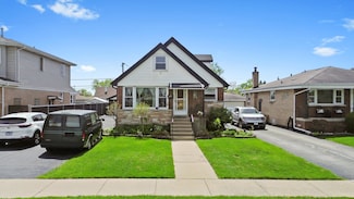 6125 W 82nd Place, Burbank, IL 60459