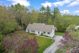 68 Baboosic Lake Rd, Amherst, NH 03031