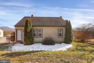 2545 Woodward Ave, Lock Haven, PA 17745