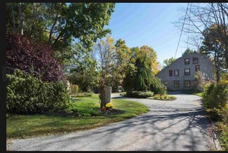 15 South St, Rollinsford, NH 03869