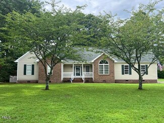 416 Hunters Creek Dr, Goldsboro, NC 27534