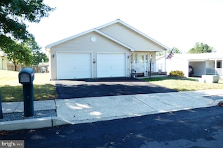 406 Mimosa Ct, Red Hill, PA 18076