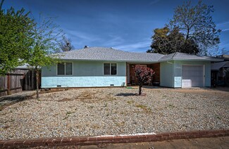 630 Orchard Estates Dr, Redding, CA 96001