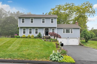 31 Stable Ridge Rd, Monroe, CT 06468