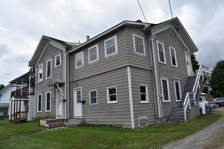 30 Maple St, Orleans, VT 05860