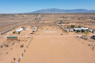 1004 11th St SW, Rio Rancho, NM 87124