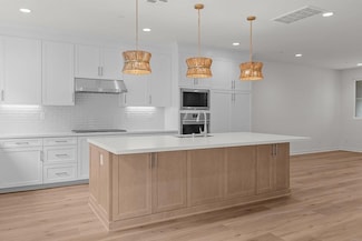 2572 Elderberry Ln, Carlsbad, CA 92008