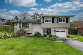 3116 Easthill Dr, Bethlehem, PA 18017