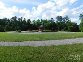 139 W Settings Blvd NW Unit 106, Valdese, NC 28655