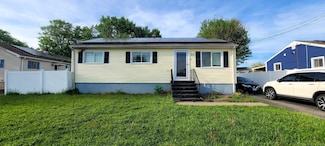 60 Bates St, Stratford, CT 06615