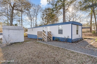 810 Dogwood Dr, Sunset Beach, NC 28468