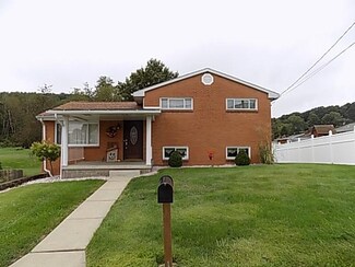 297 Vista Dr, Apollo, PA 15613