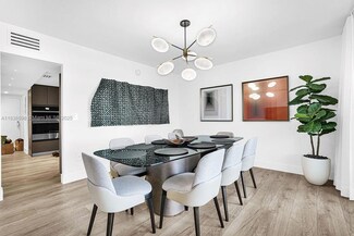 9111 E Bay Harbor Dr Unit PHD, Bay Harbor Islands, FL 33154