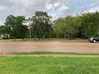 2318 Highway 3, Dickinson, TX 77539