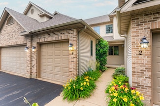 4 Meadow Trail W, Dekalb, IL 60115
