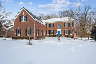2765 Walnut Ridge Dr, Ann Arbor, MI 48103