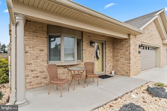 13366 Marquise Dr, Hagerstown, MD 21742