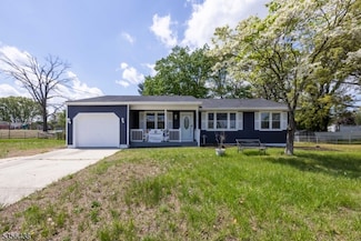 1720 Chews Landing Clementon Rd, Blackwood, NJ 08012