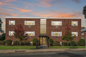 297 Main St Unit 3, Medford, MA 02155