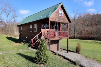 1313 Arner Rd, Chester, WV 26034
