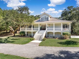 5991 Joseph Blake Ln, Wadmalaw Island, SC 29487