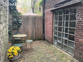 126 W 78th St, New York, NY 10024
