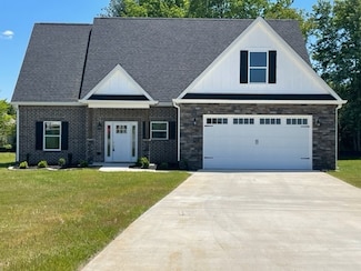 75 Summerset Dr, Winchester, TN 37398
