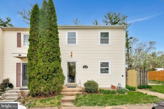 5514 Hollins Ln, Burke, VA 22015