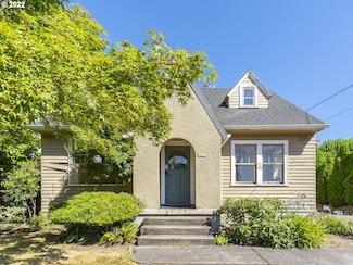 2631 N Sumner St, Portland, OR 97217