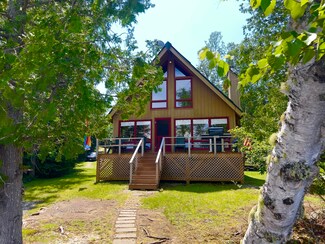 84 Laura Ln, Rangeley, ME 04970