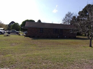 20 N 7th St, Humnoke, AR 72072