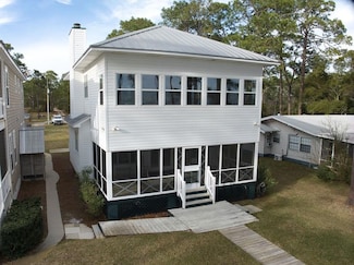 4314 Saint Teresa Ave, Panacea, FL 32346