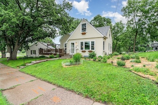 5805 Sunrise Dr, Minneapolis, MN 55419