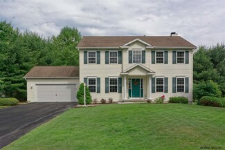 54 Blue Jay Way, Rexford, NY 12148
